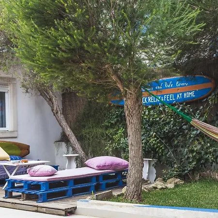 Chill Hill & Private Albergue Ericeira
