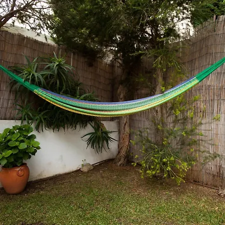 Chill Hill & Private Hostel *