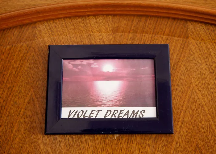 Chill Hill & Private Albergue Ericeira