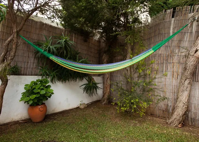 Chill Hill & Private Albergue *